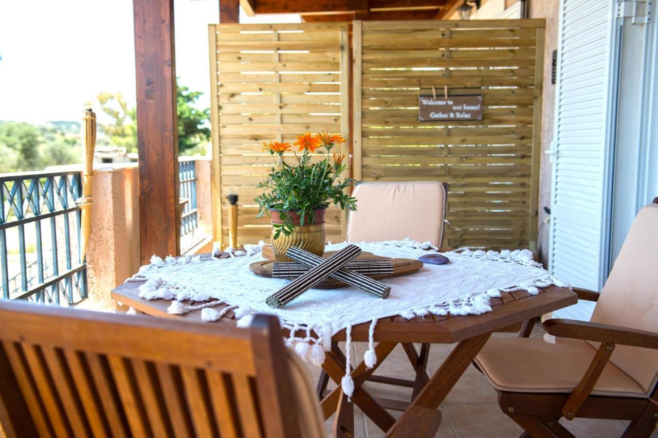Salty Breeze Experience Vs Olive Flavor Sensation At Porto Cheli Apartment ภายนอก รูปภาพ